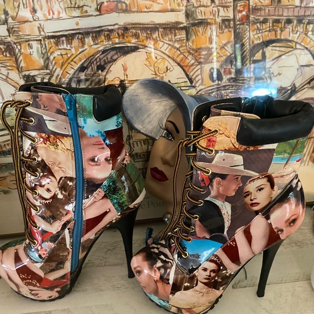 Oh Audrey. Women’s Stiletto Magazine Boots. Size 7